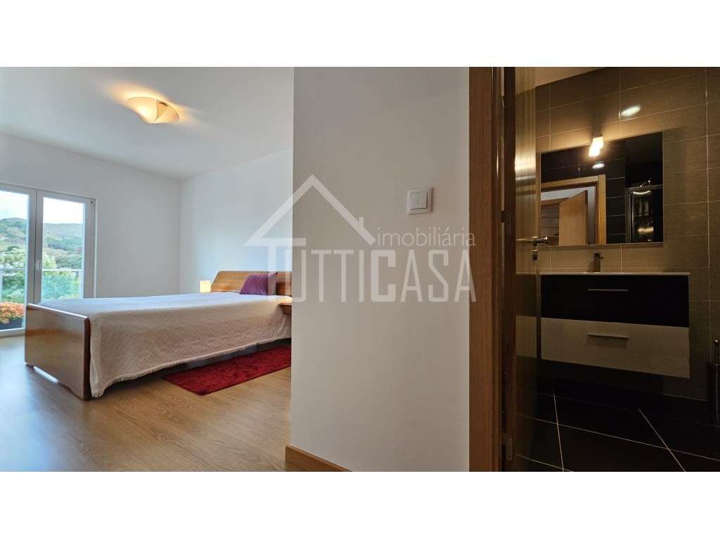 Apartamento estilo duplex T2+1 na Malveira-30