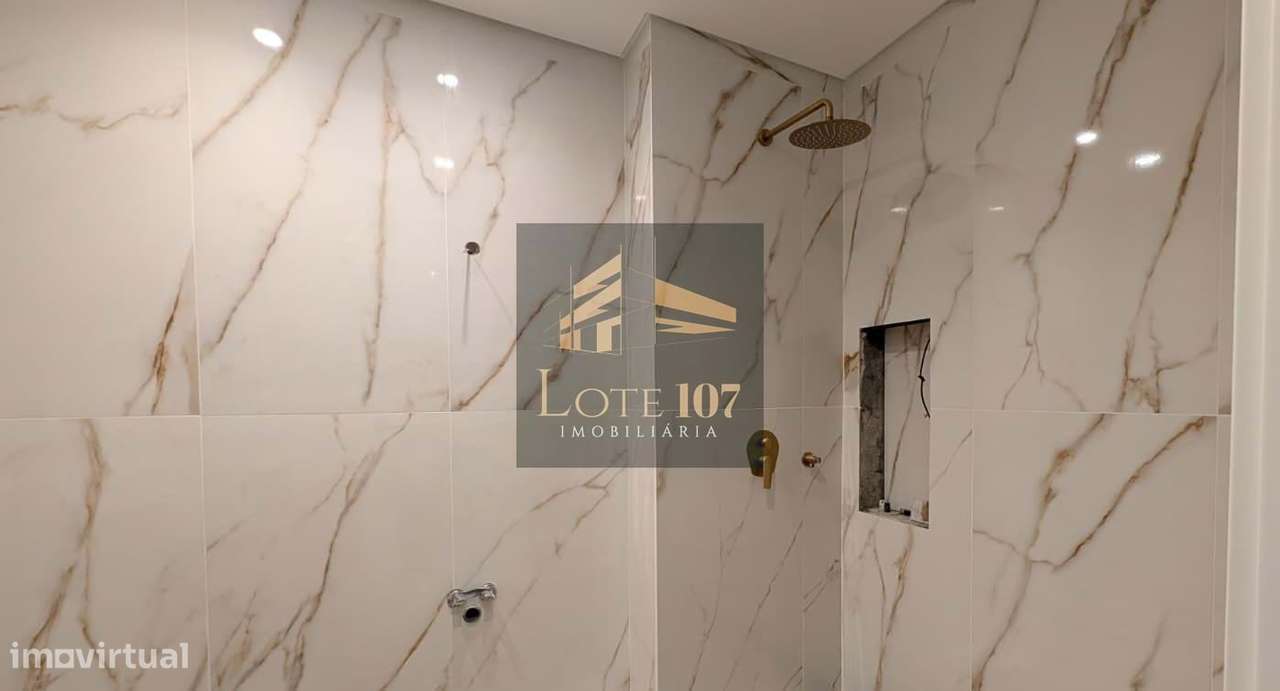 Apartamento T2 Novo em Val Flores-16