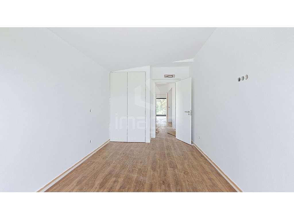 Moradia T3+1 Ericeira com piscina e jardim-25