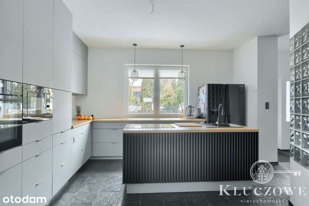 Bliźniak, narożna działka, 4 pokoje, garaż, taras.-4