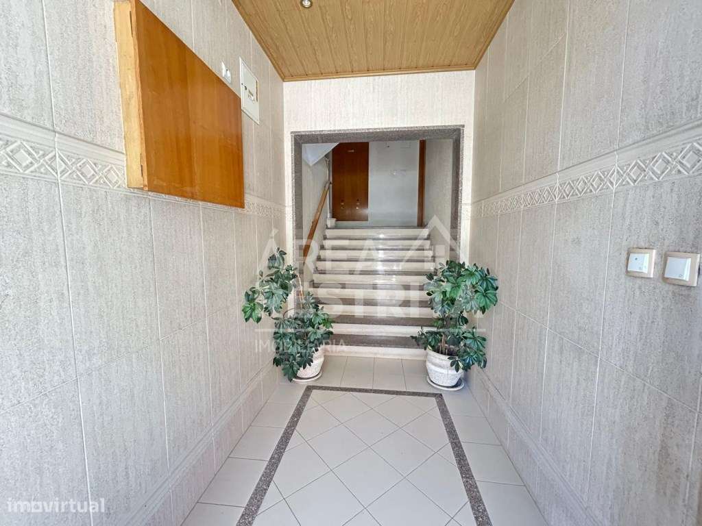 Apartamento de 4 assoalhadas para arrendar - Conforto e funcionalid... - Grande imagem: 5/21