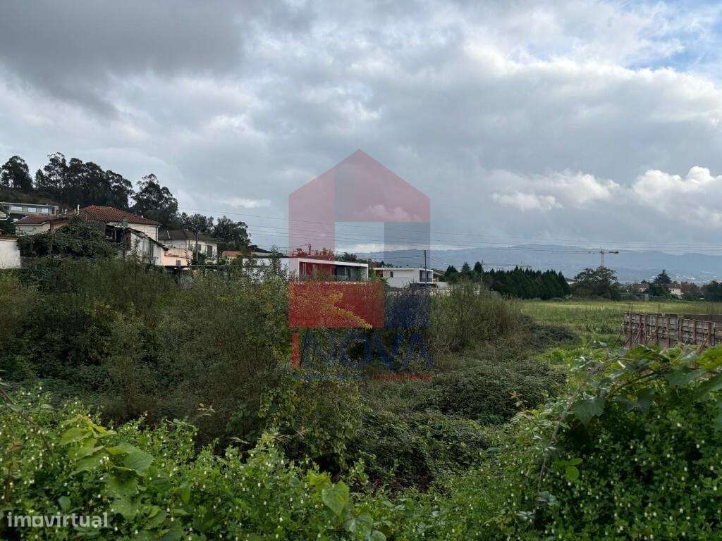 Lote Gaveto, Ferreiros - Grande imagem: 5/17