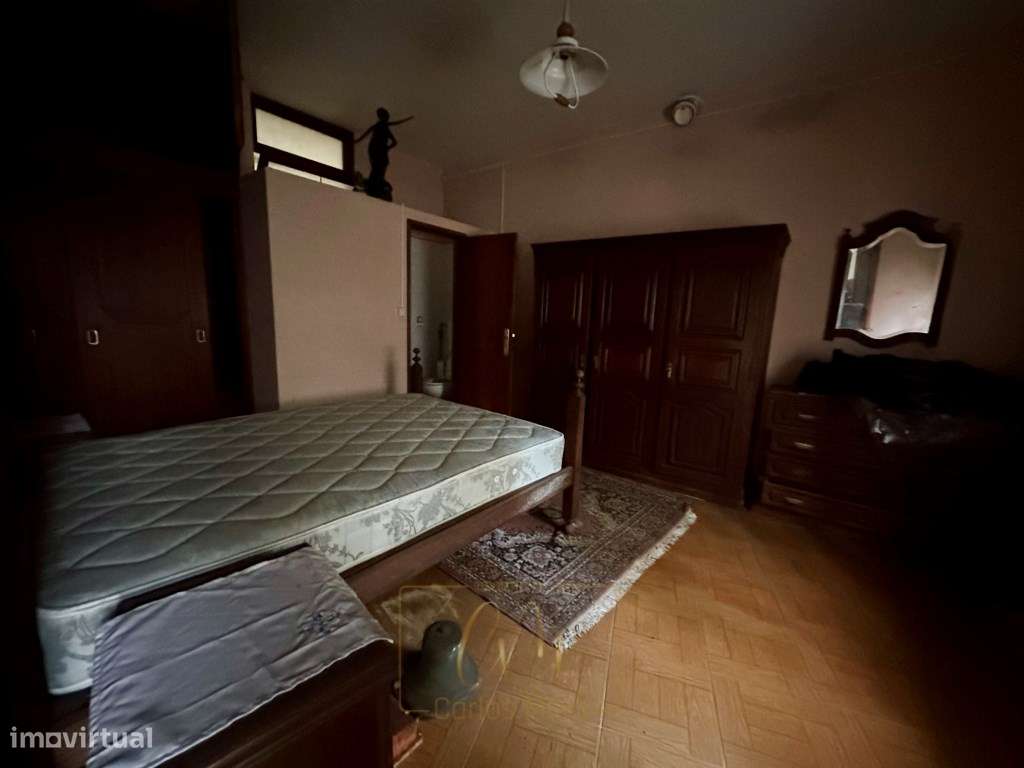 Moradia T4 c/Garagem junto ao rio-13