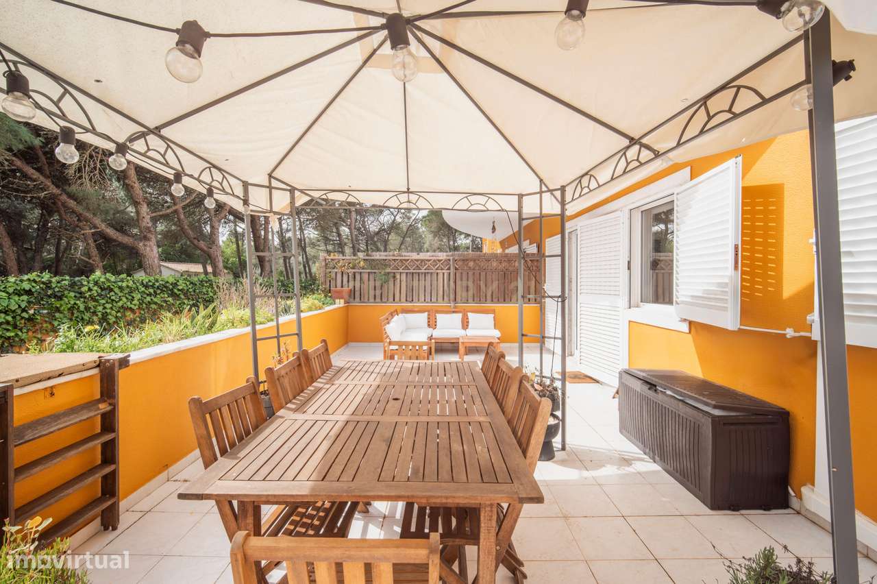 Apartamento T2 Mobilado com Terraço, Piscina e Garagem – Aldeia de Jus - Grande imagem: 3/32