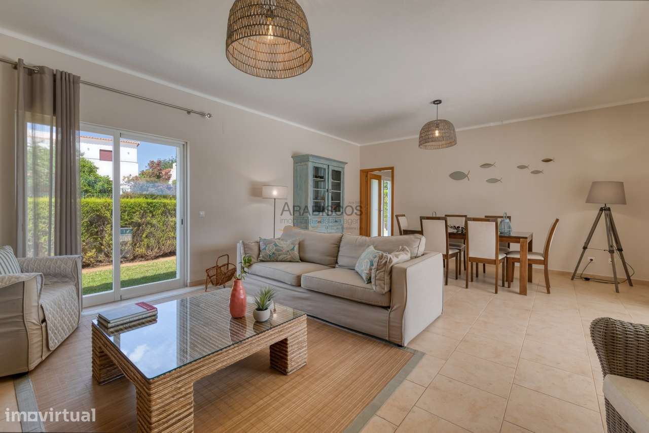 Moradia Isolada T3 - Arrendamento Anual - Piscina - Jardim - Barbecue - Grande imagem: 4/27