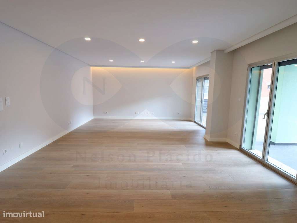 T4 CONSTRUÇÃO NOVA com terraço e garagem em Colinas do Cruzeiro - O...-19