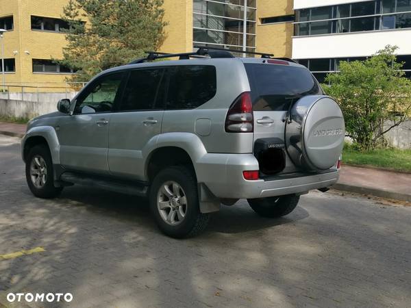 Toyota Land Cruiser 3.0 D Luna Voyage - 6