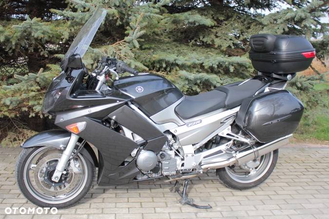 Yamaha FJR - 4