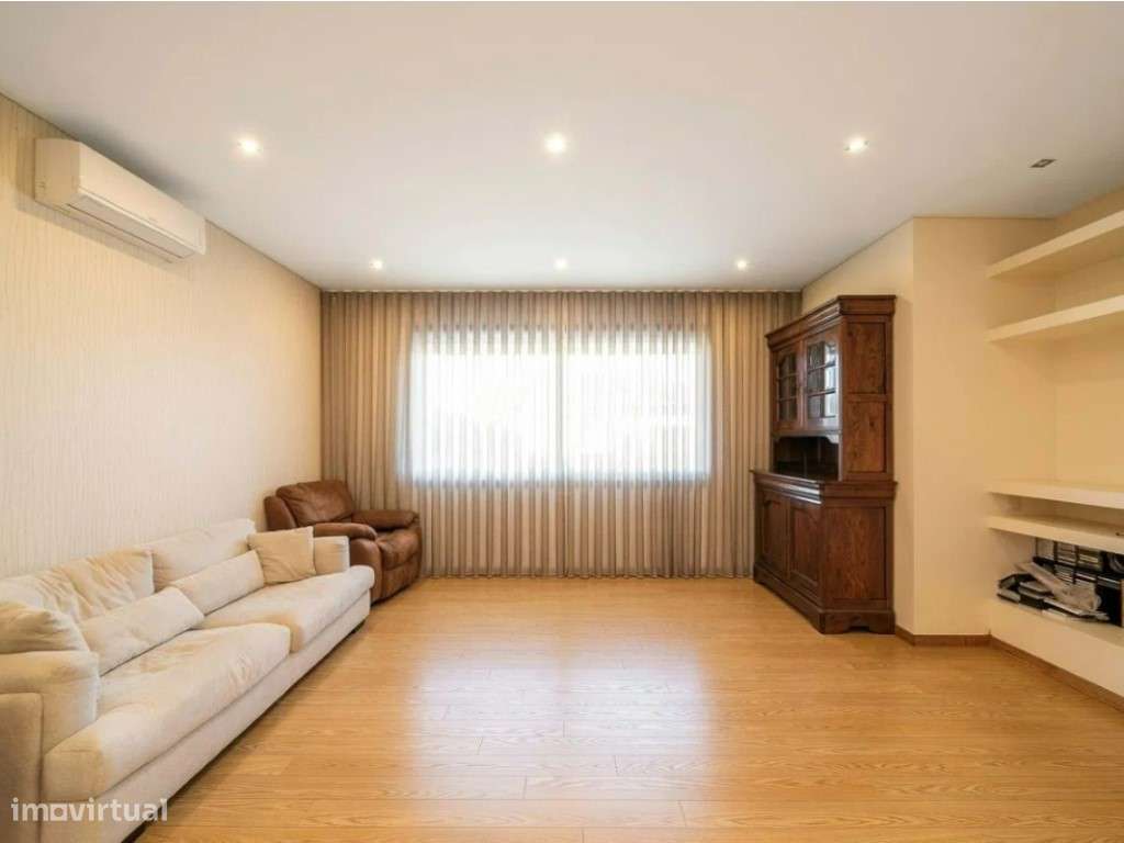 Moradia T5 no Castêlo da Maia - Grande imagem: 5/26