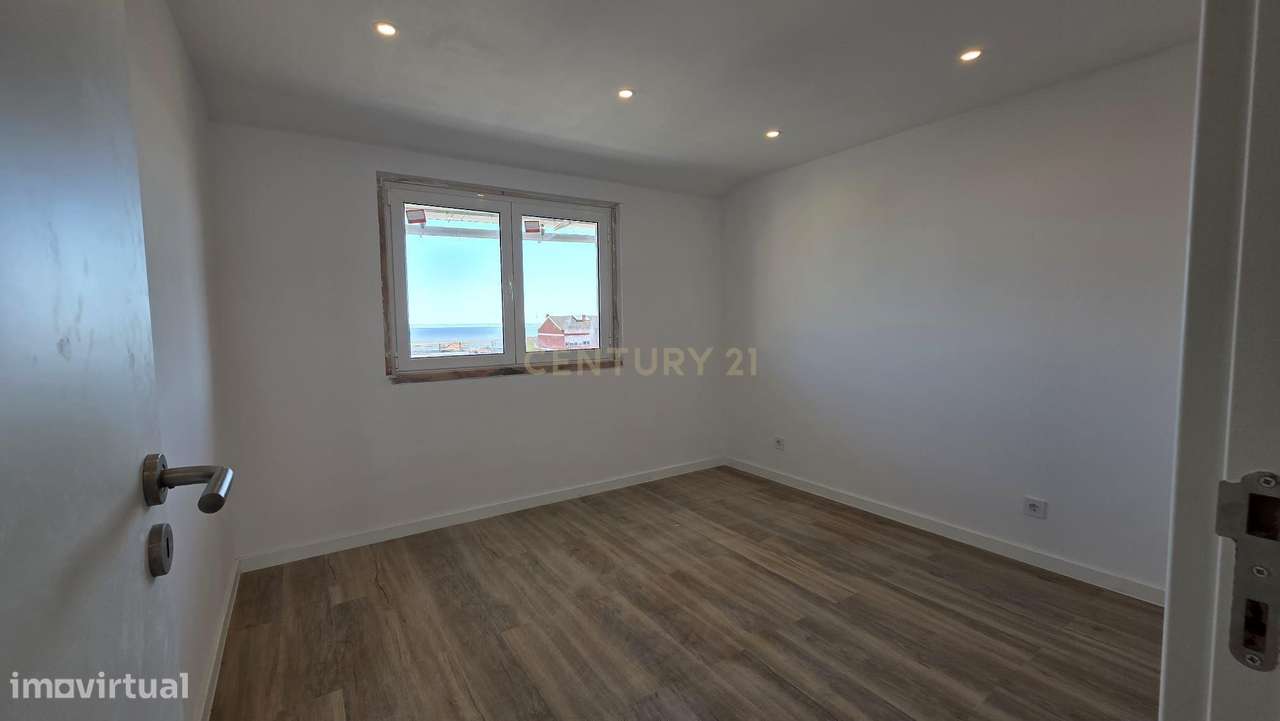 Apartamento T2 Renovado Vista Rio Tejo em Santa Iria de Azoia - São Jo - Grande imagem: 4/23