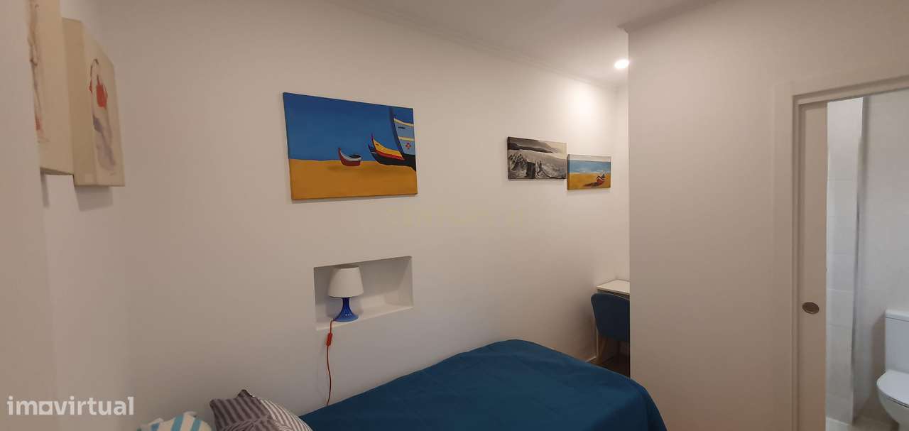 Prédio no Bairro Alto Remodelado com 3 Apartamentos e Loja, um Sonho p-40