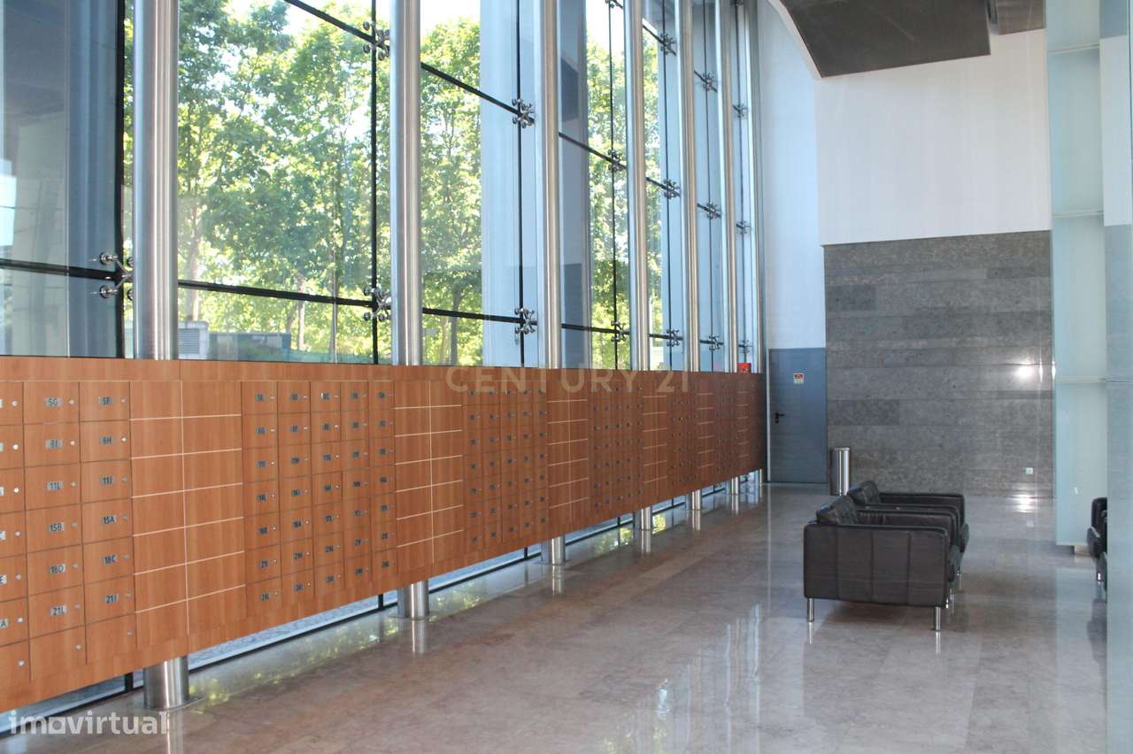 Apartamento T1 vista rio, edifício PANORAMIC, Parque das Nações-17