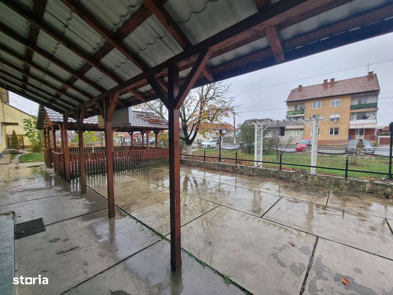 Spații comerciale de 110 mp și 36 mp, vitrină stradală – Seleuș - Imagine principală: 5/20