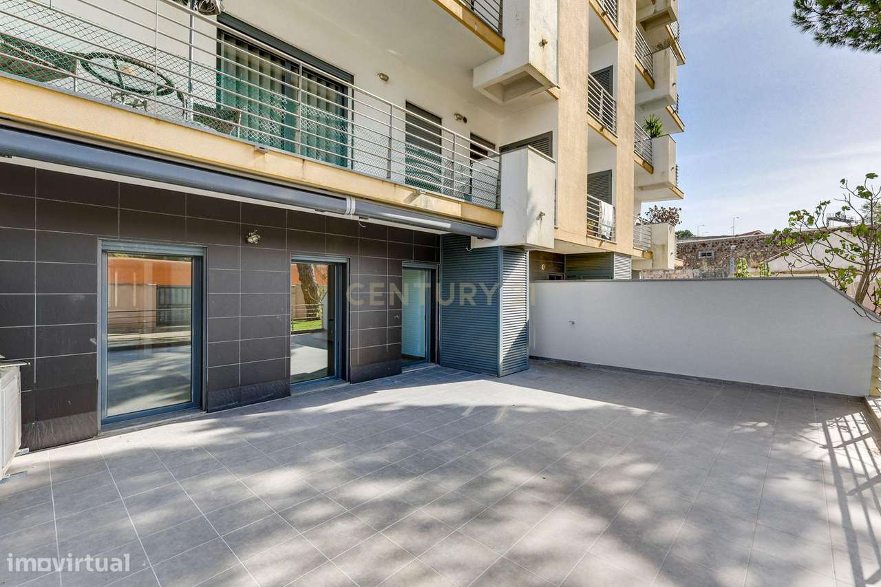 T1 com 70m2, terraço de 55m², piscina, garagem, Condomínio Privado, Be - Grande imagem: 5/34