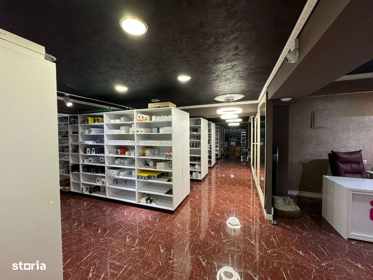 Spațiu Comercial de Vânzare în Zona Aurel Vlaicu - Imagine principală: 4/15