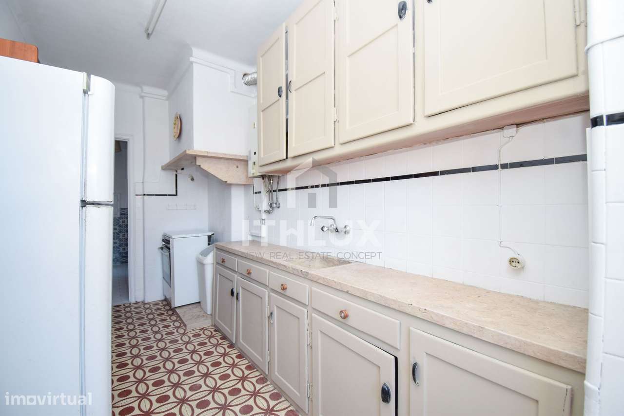 Apartamento T1 , muito central em prédio familiar-14