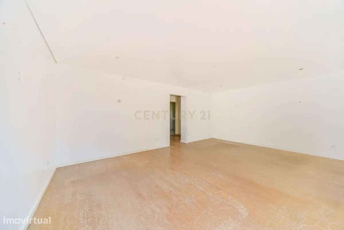 Quinta/Moradia na Póvoa de Santa Iria em Lote 2300m2-18