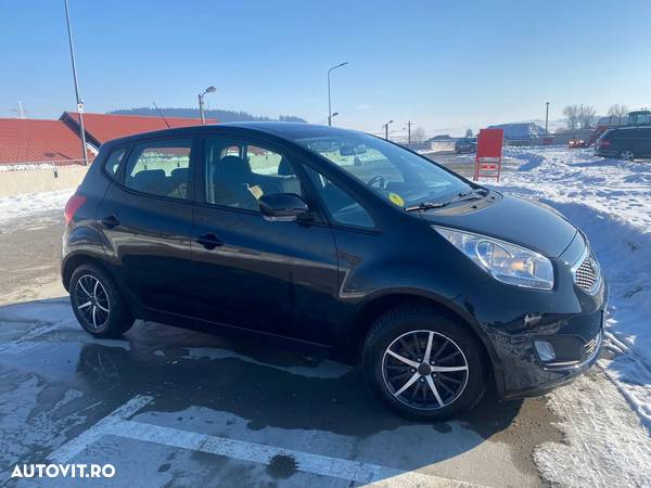 Kia Venga 1.4 CRDi 90 Attract - 17