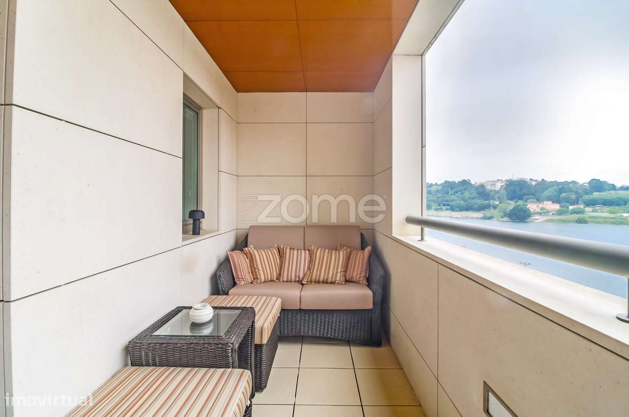 Apartamento T4 - Vista Rio - Piscina - 4 Varandas - Garagem 4 Carros - Grande imagem: 5/60