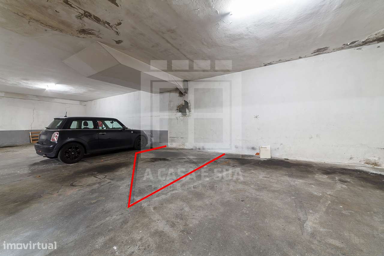 Apartamento T2 renovado em Mafamude no centro de Gaia-13