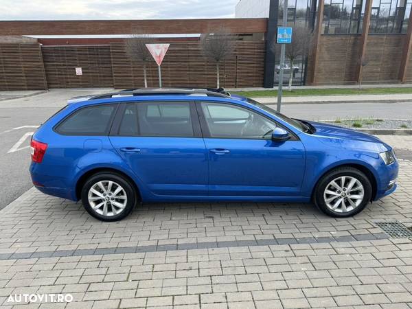 Skoda Octavia Combi Diesel 1.6 TDI Style - 30