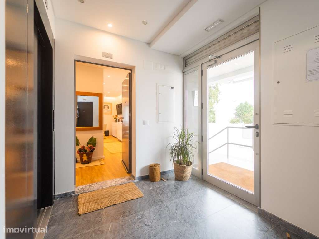 T2 em Condomínio Privado, São João Estoril - Grande imagem: 4/39