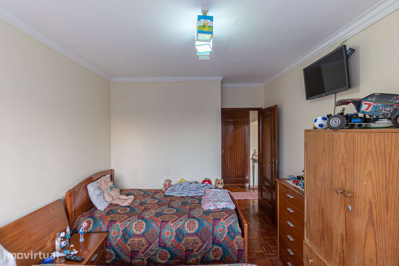 Apartamento T2 a 2 minutos do Pingo Doce de Perosinho-12