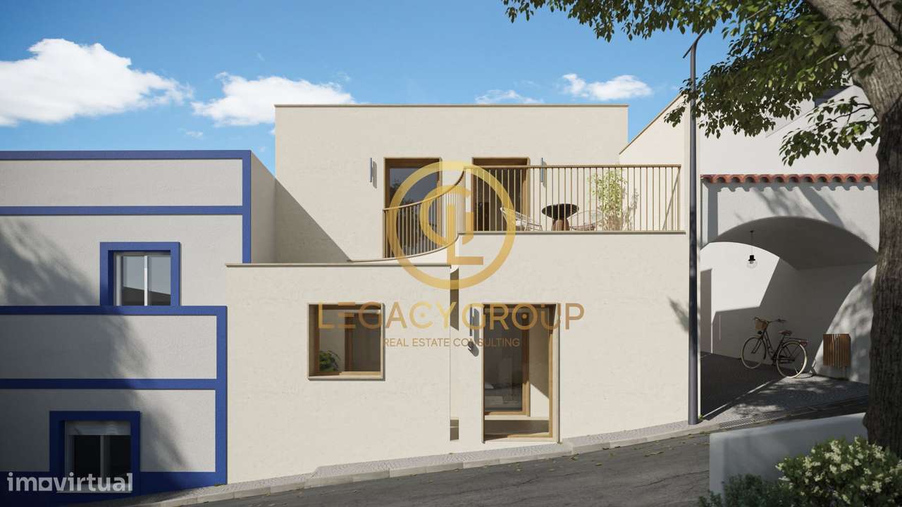 MORADIA T4 COM PROJETO APROVADO + TERRENO URBANO | A 200M DA PRAIA...-1