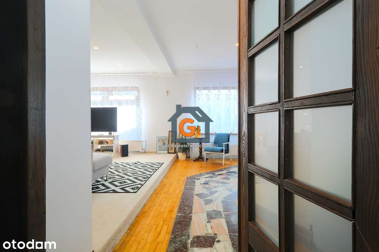 Sprzedam dom z budynkiem pod działalność usługową-12