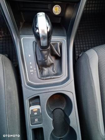 Volkswagen Touran 1.6 TDI SCR BlueMotion Technology DSG Comfortline - 15
