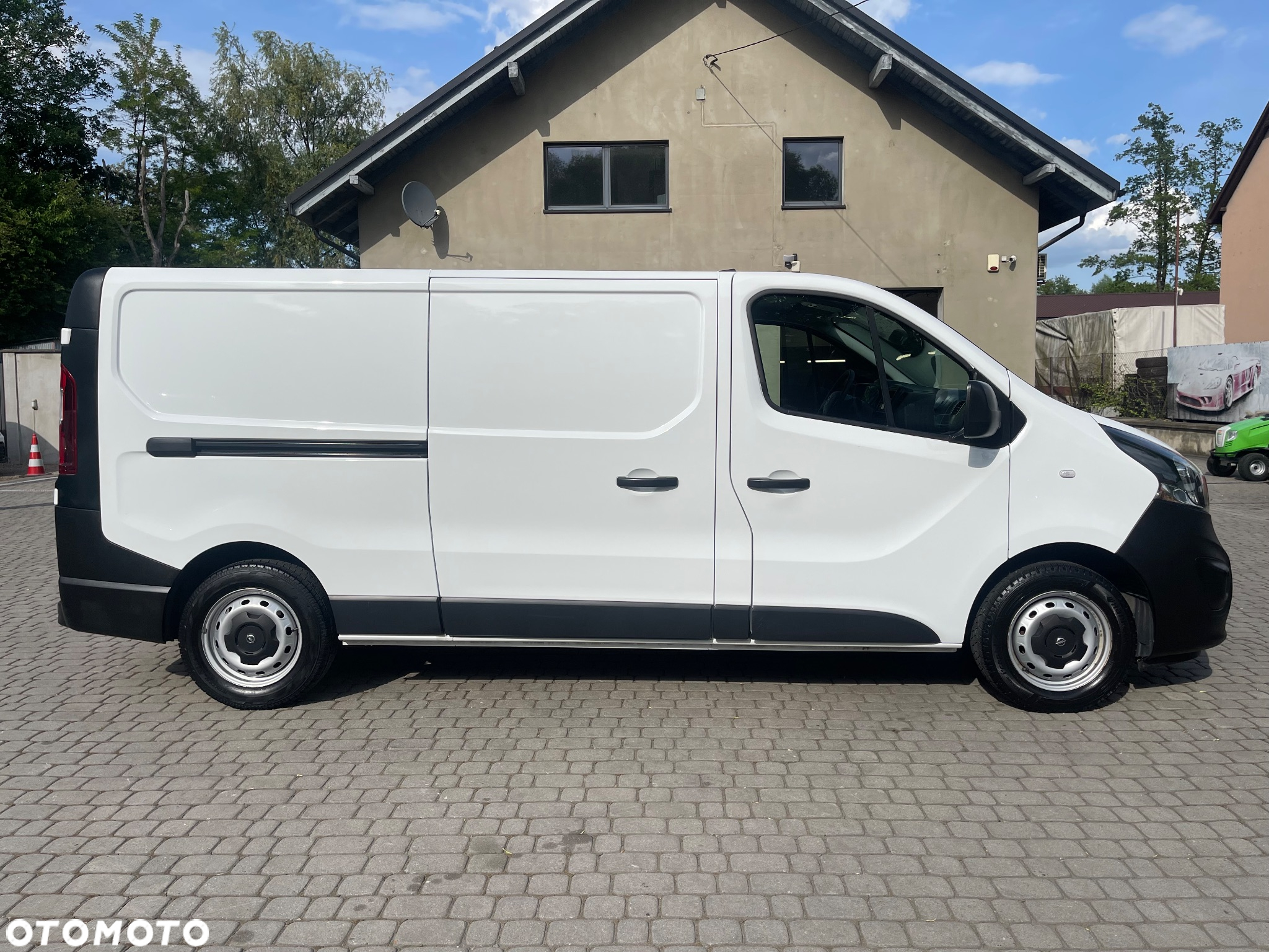 Opel Vivaro - 4