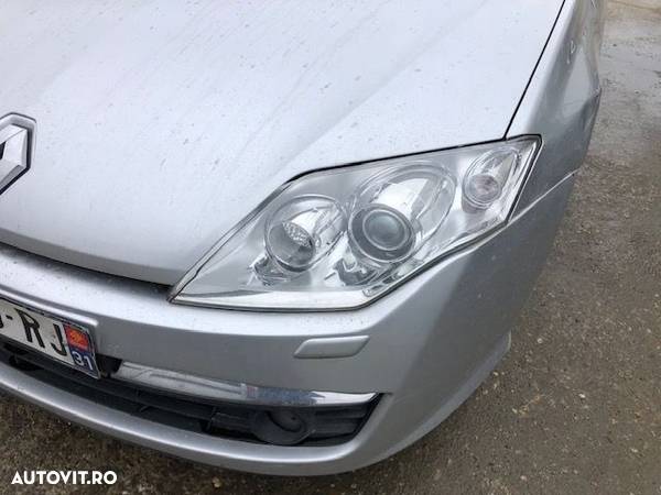 Dezmembrez Renault Laguna 3 an 2008 2.0 150cp - 3