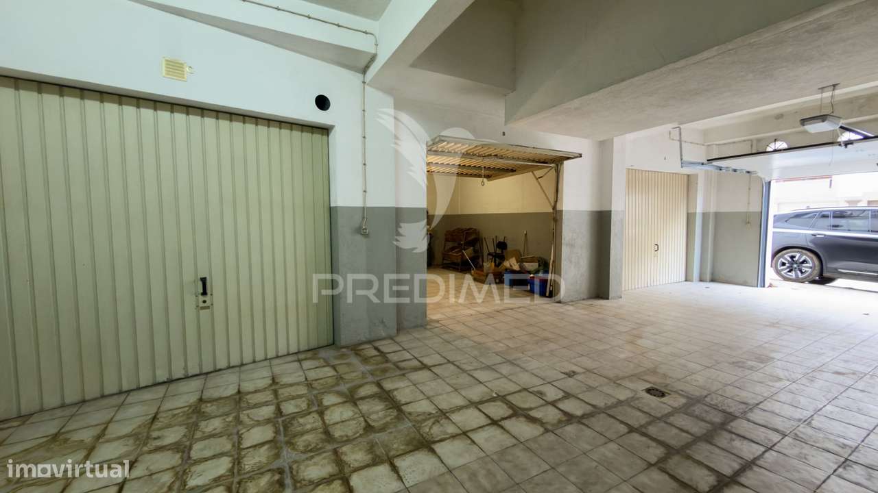 Garagem Pragal, Almada - Grande imagem: 5/12