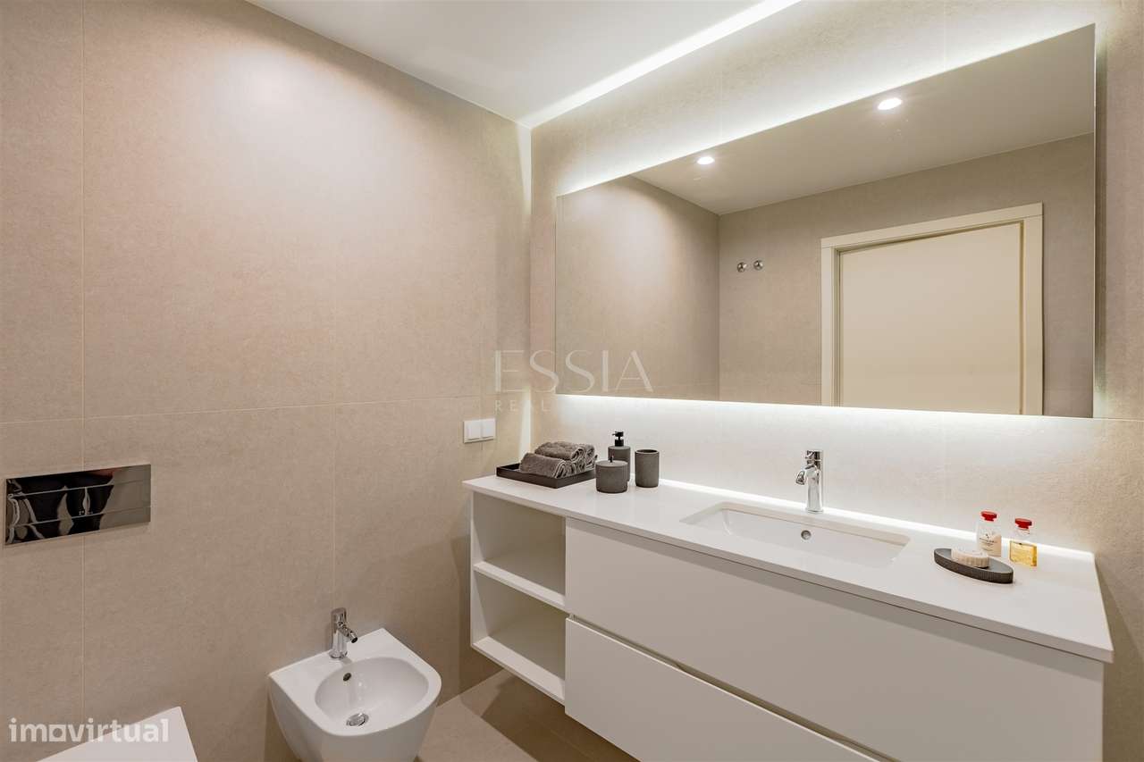 T2 Varanda 12m2 Vistas Rio | T2 c Garagem Jardins Arrábida | T2 Gaia-20