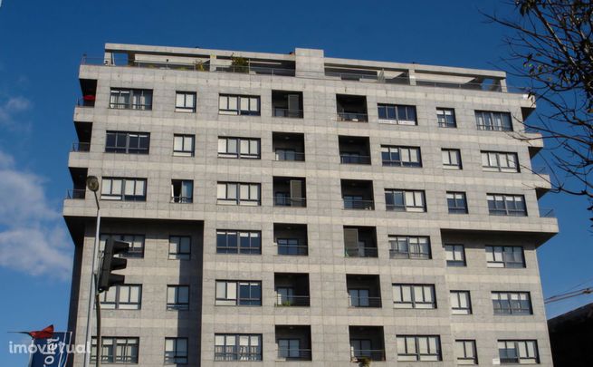 Apartamento T1 para venda Praça da Galiza - Júlio Dinis