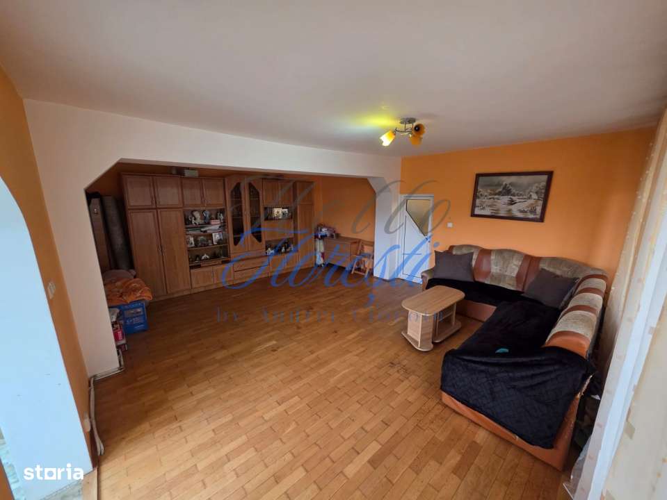 Casa 5 camere , 200 MP, Zona Borhanci , Cluj - Imagine principală: 1/8