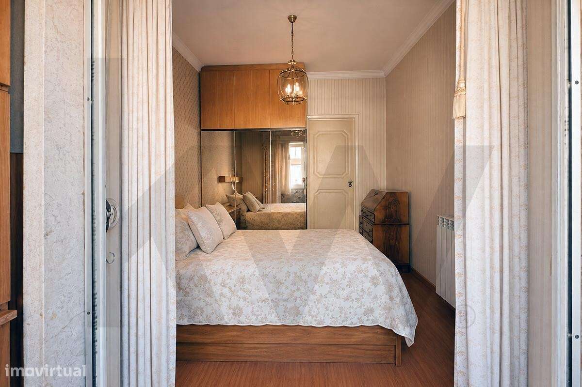 Apartamento T2 Centro Damaia de Cima-11