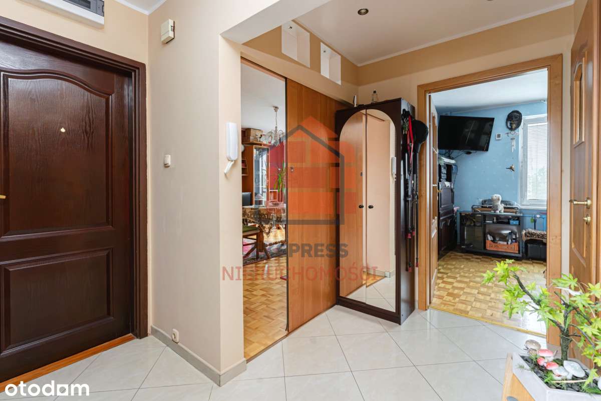 Idealne M dla rodziny! 3 pokoje, balkon, 6. piętro-5