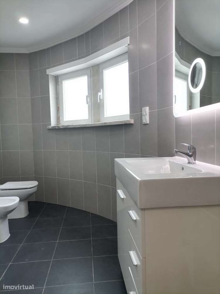 Moradia T3+1 Ericeira, Vista Mar, Remodelada, Como Nova, A Estrear.-47