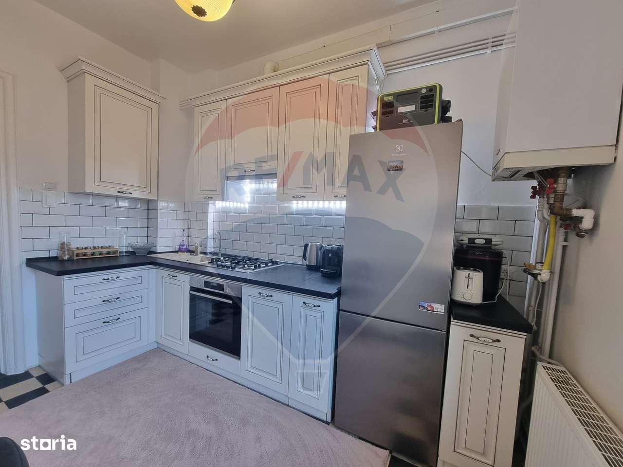 Apartament cu 6 camere de închiriat în zona Tomis Mall - Imagine principală: 5/15