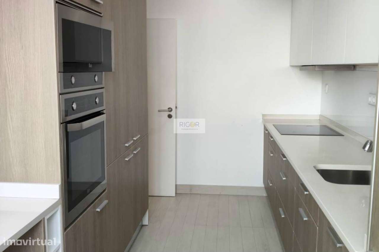 Apartamento T2+1 junto á Câmara de Matosinhos - Grande imagem: 4/15