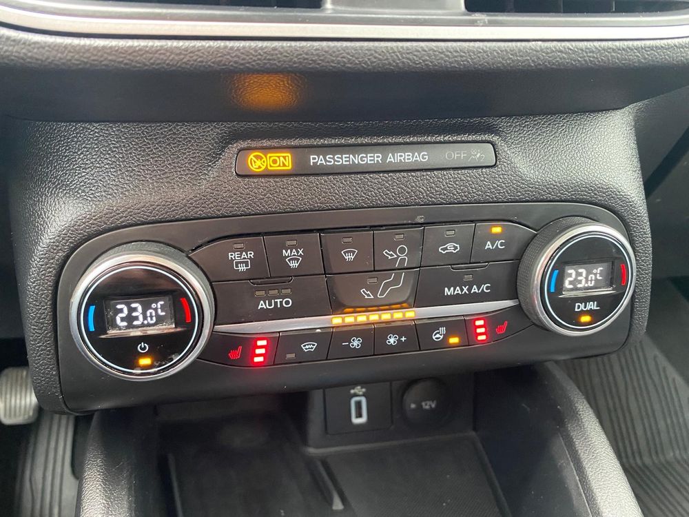 Ford Focus - foto 21