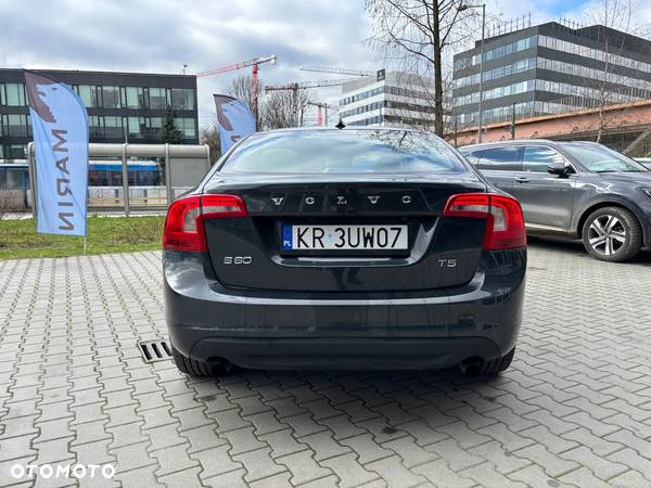 Volvo S60 2.5 T5 - 3