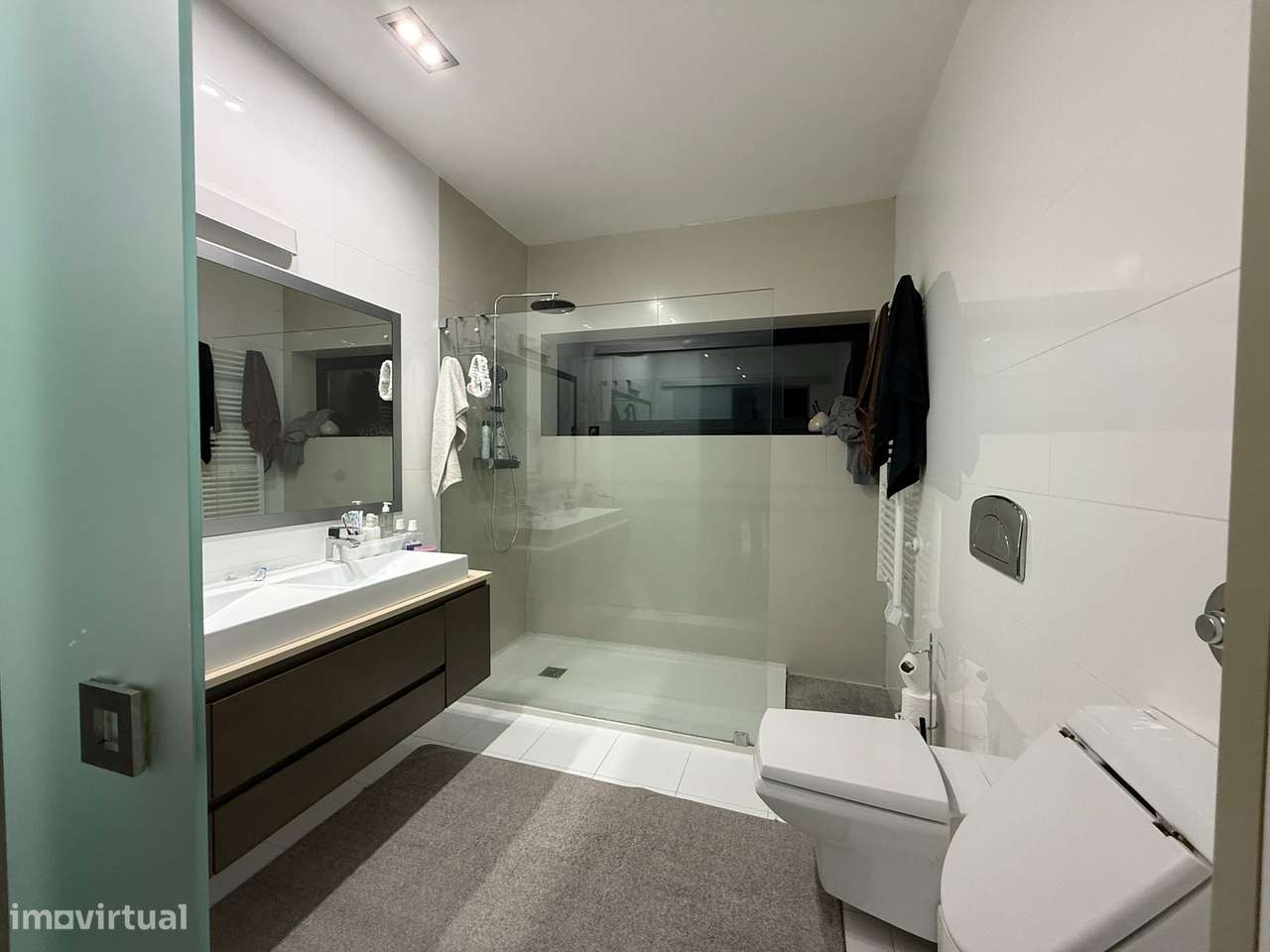 Moradia T4+1 moderna em Ílhavo.-17