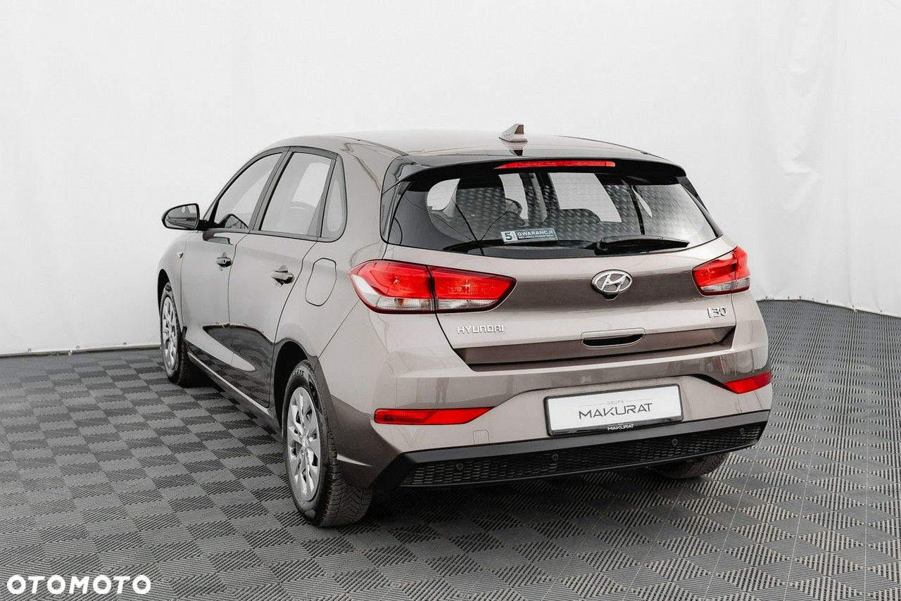 Hyundai I30 1.5 DPI Classic + - 5