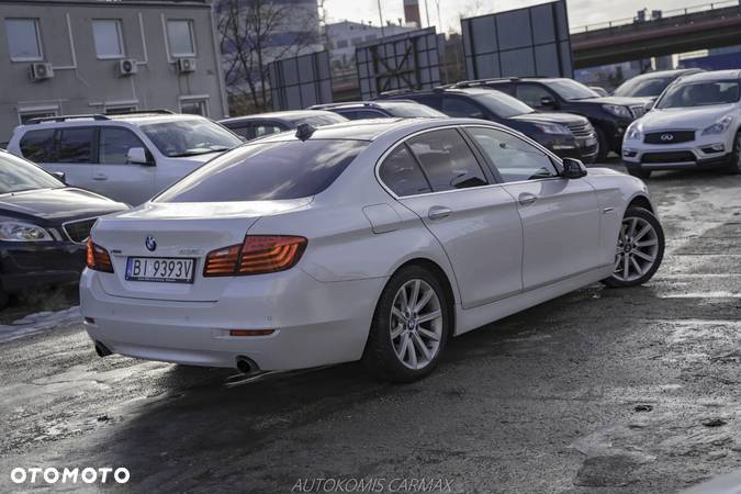 BMW Seria 5 535i xDrive - 7