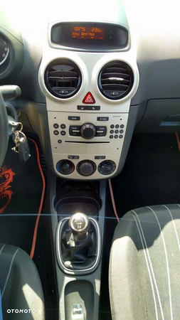 Opel Corsa 1.2 16V Cosmo - 13