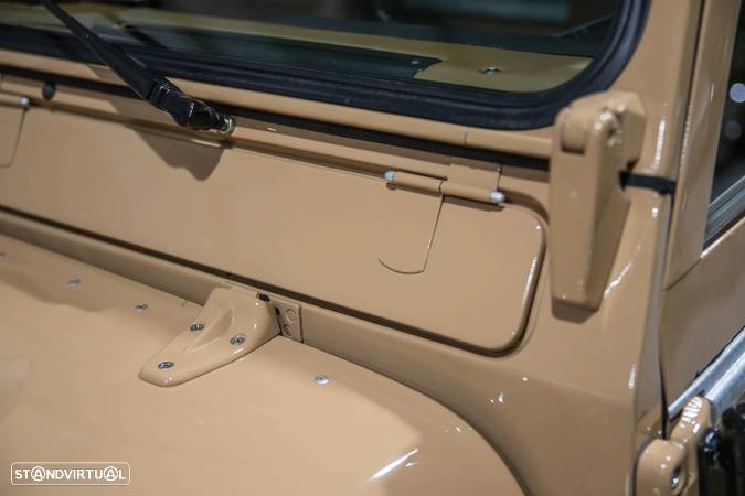 Land Rover Defender 90 2.5 Td5 Soft Top - 16