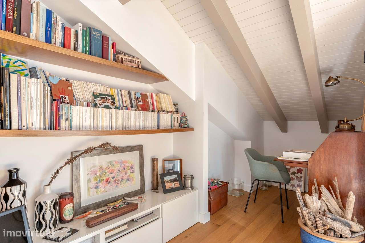 Apartamento T2 com 4 terraços e garagem nas Avenidas Novas, Lisboa-29