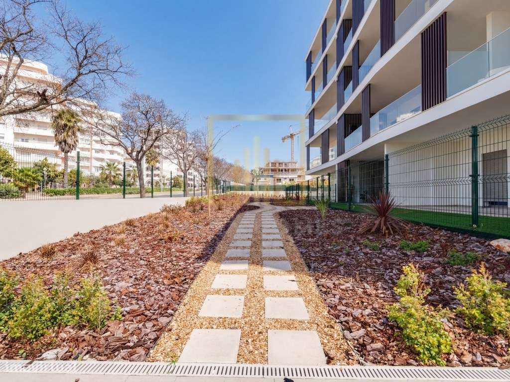 Fantástico T1, Novo, com 2 casas de banho, lugar de estacionamento ...-28
